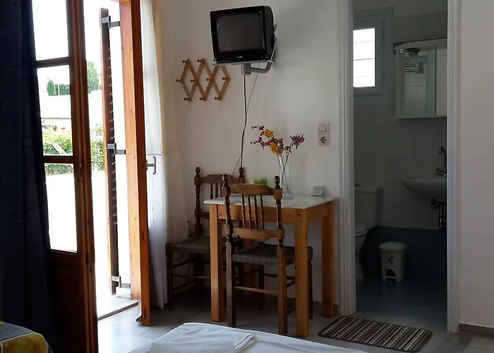 Hibiscus 3* Πάρος